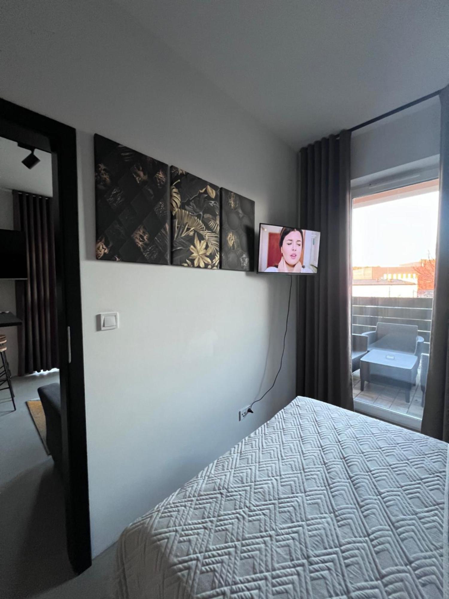 Apartment Prestige 12 *